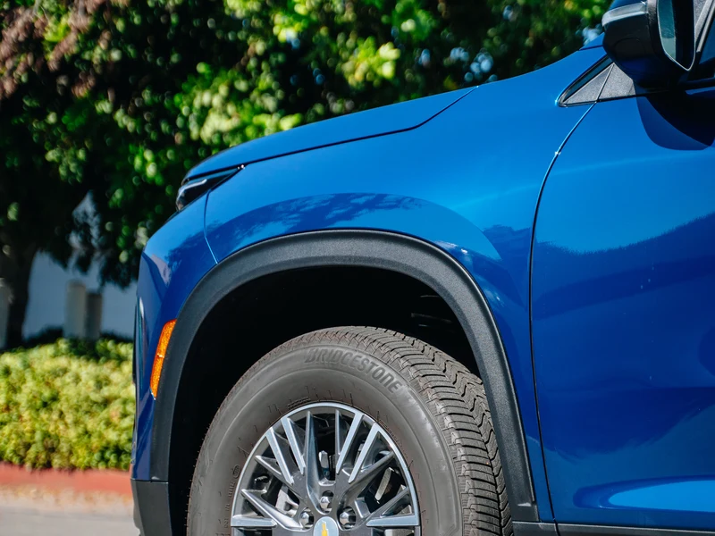 Chevrolet Traverse Blue — photo 5 — Hussle Customz Los Angeles