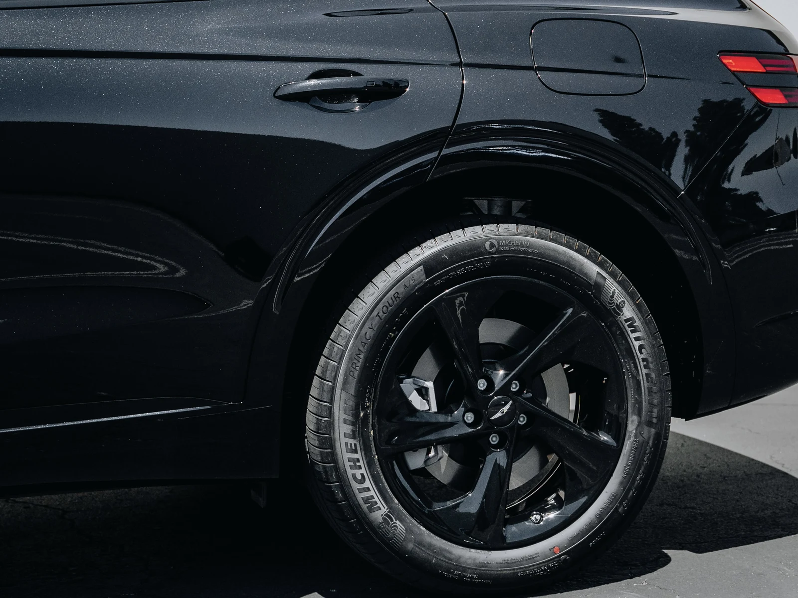 Genesis GV70 Ceramic Tint, Chrome Delete, Black Wheels — photo 5 — Hussle Customz Los Angeles