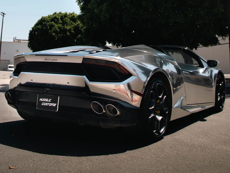 Lamborghini Huracan Chrome Wrap — photo 4 — Hussle Customz Los Angeles