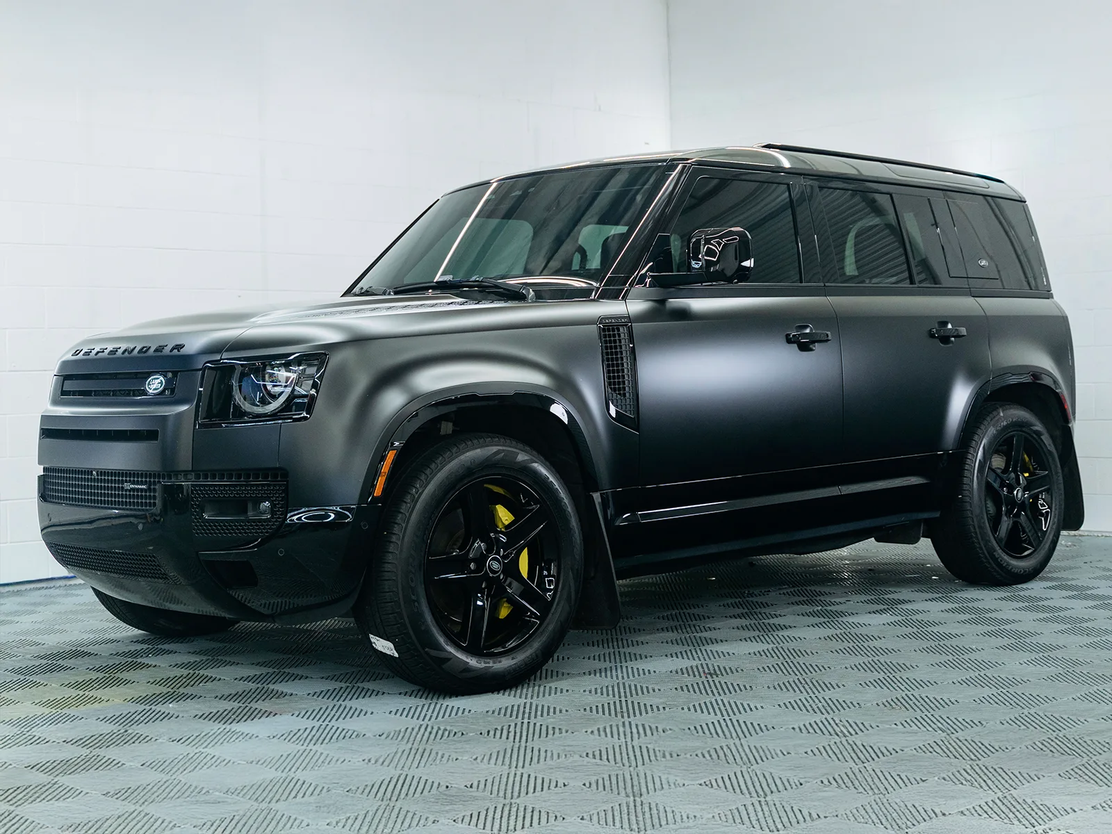 Land Rover Defender — Matte PPF / Tint / Painted Calipers | Hussle Customz