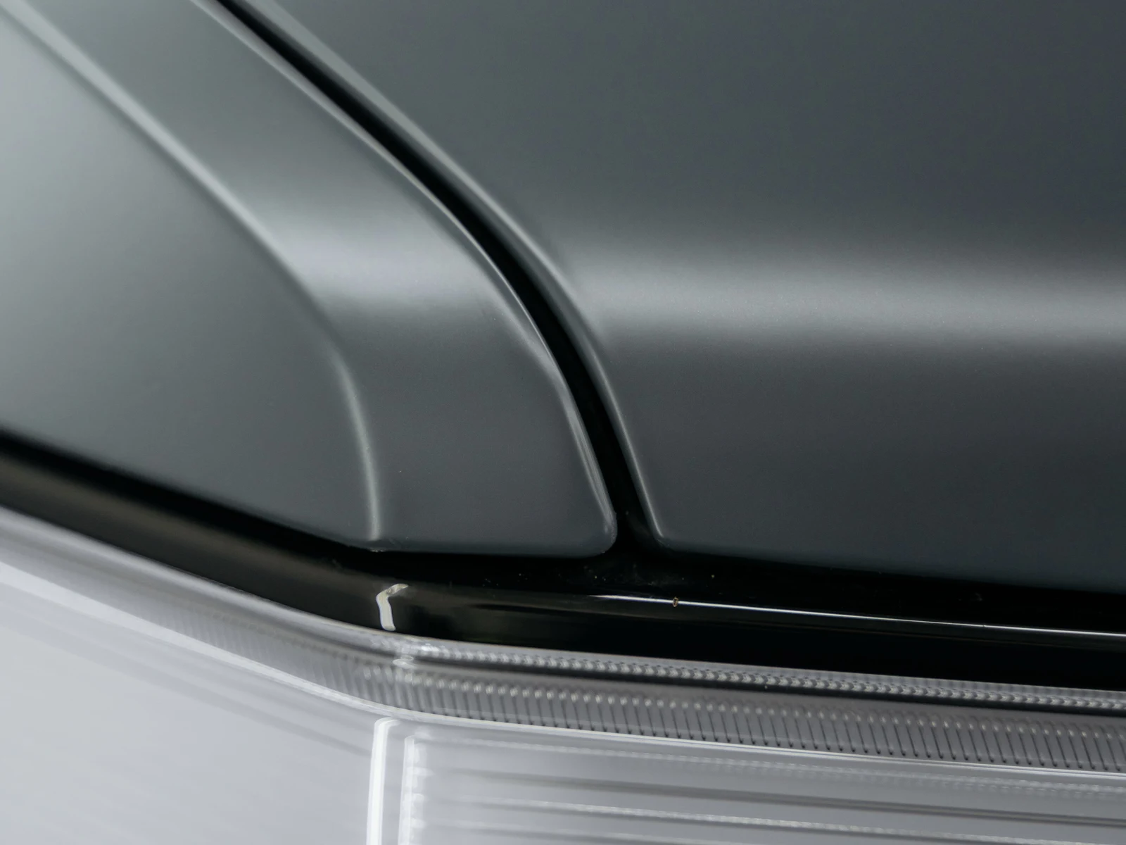 Rivian R1S Matte PPF, Ceramic Tint, Ceramic Coating — photo 5 — Hussle Customz Los Angeles