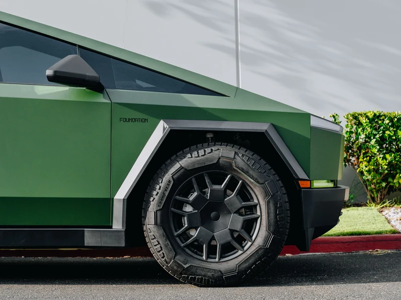Tesla Cybertruck Matte Green Military — photo 4 — Hussle Customz Los Angeles