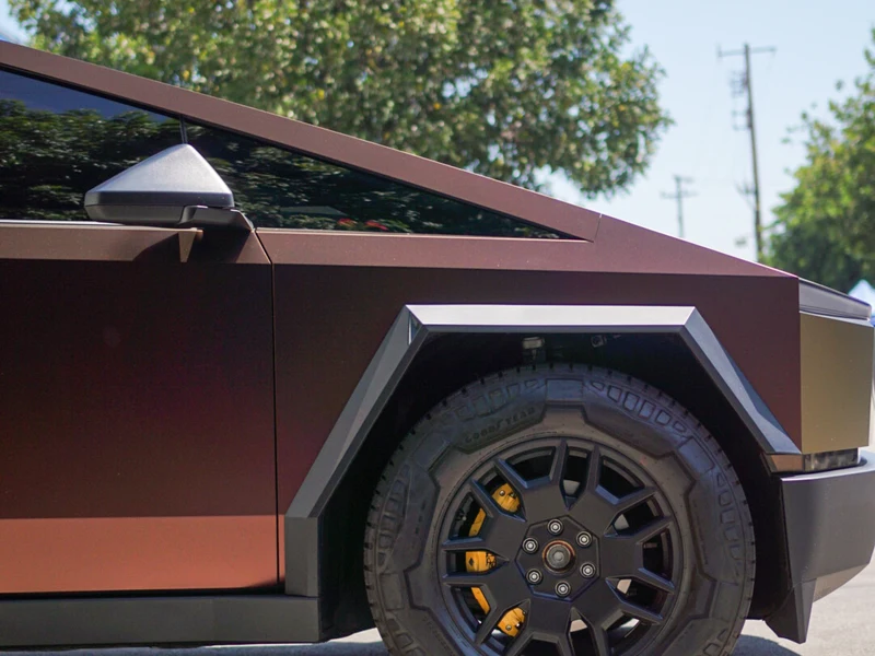 Tesla Cybertruck — Satin Flip Volcanic Flare Vinyl