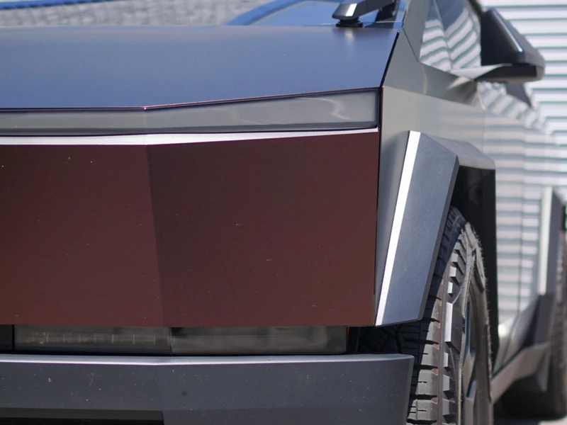 Tesla Cybertruck — Satin Flip Volcanic Flare Vinyl