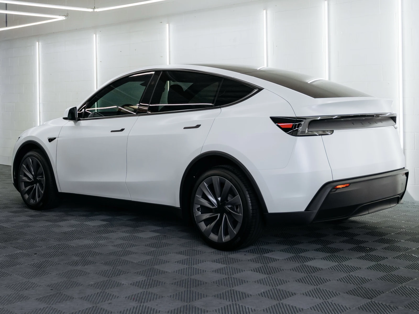 Tesla Model Y Juniper Matte PPF over Pearl White — photo 3 — Hussle Customz Los Angeles