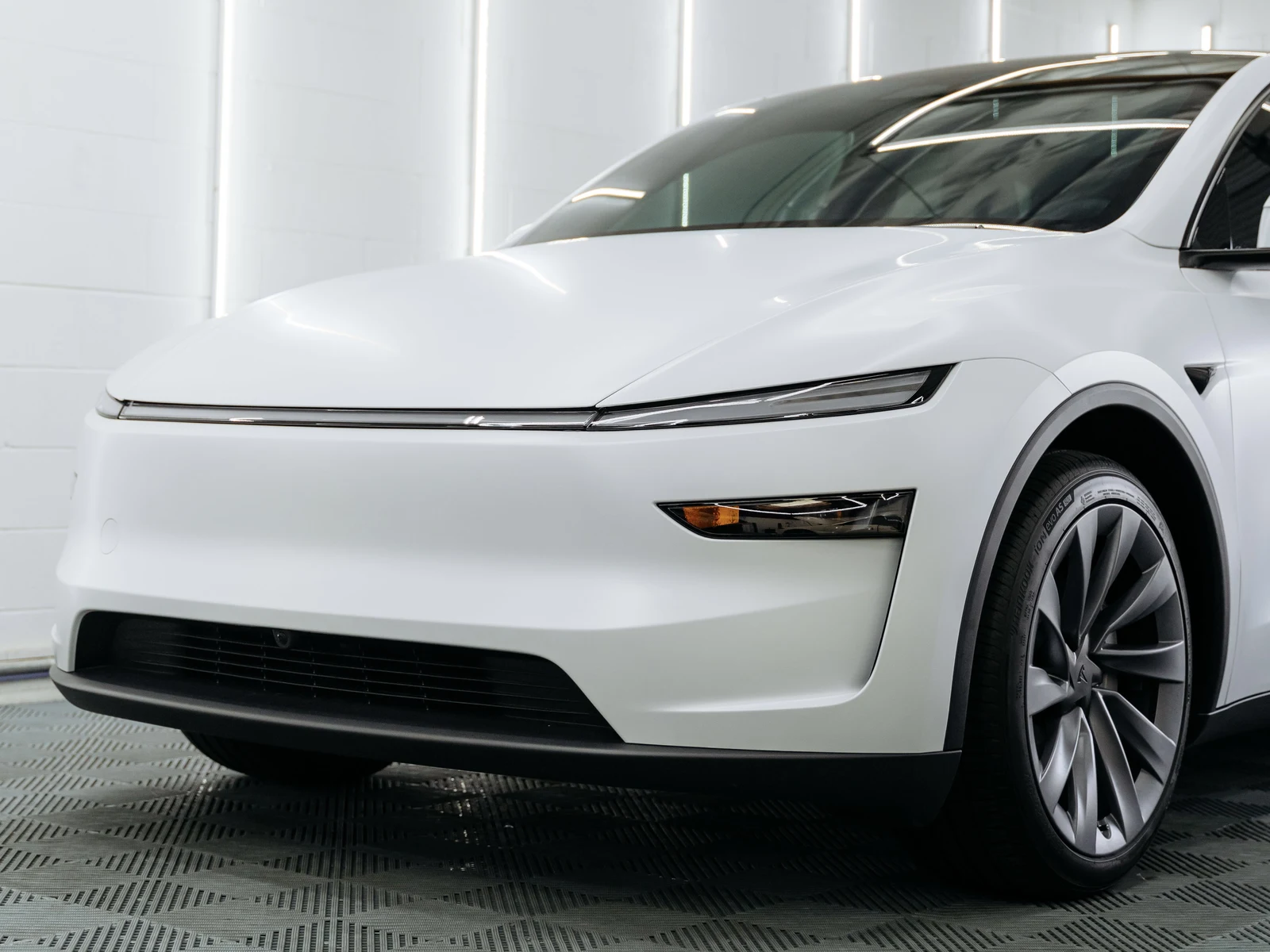 Tesla Model Y Juniper Matte PPF over Pearl White — photo 4 — Hussle Customz Los Angeles